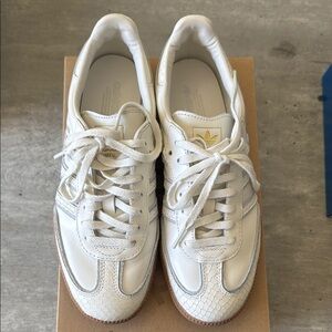 Adidas Samba. Cream/ivory color with faux snakeskin trim. Size 6 Men/7 Women’s.